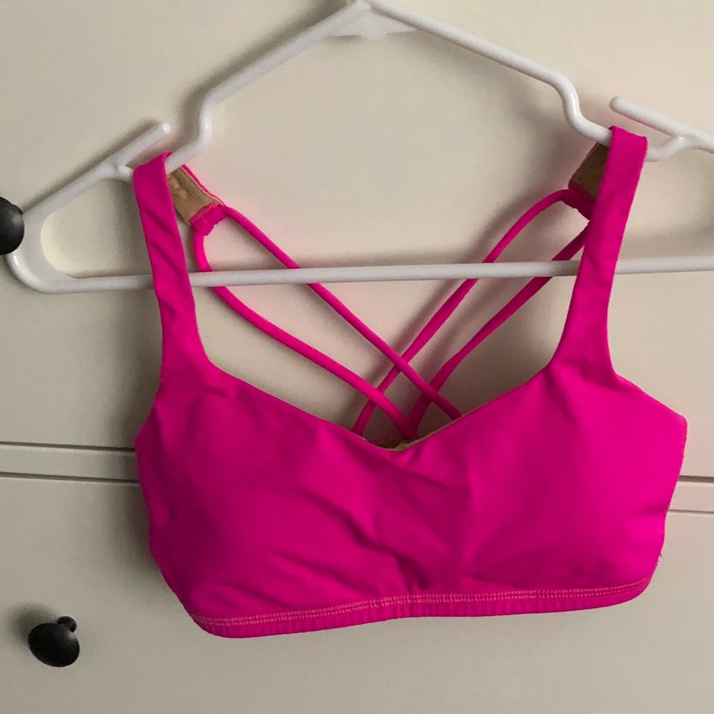 Lululemon Free to Be bra size 4